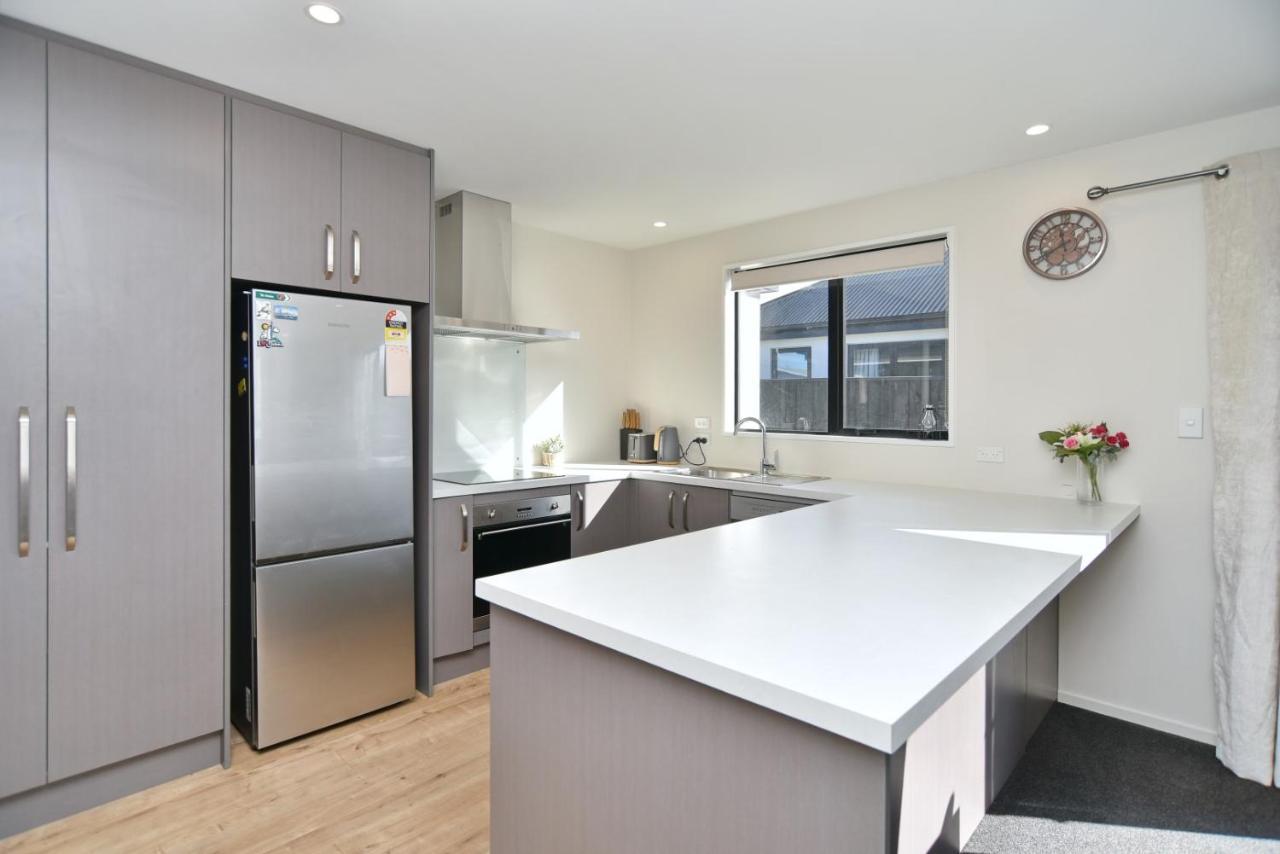 Thomas Townhouse - Christchurch Holiday Homes ภายนอก รูปภาพ